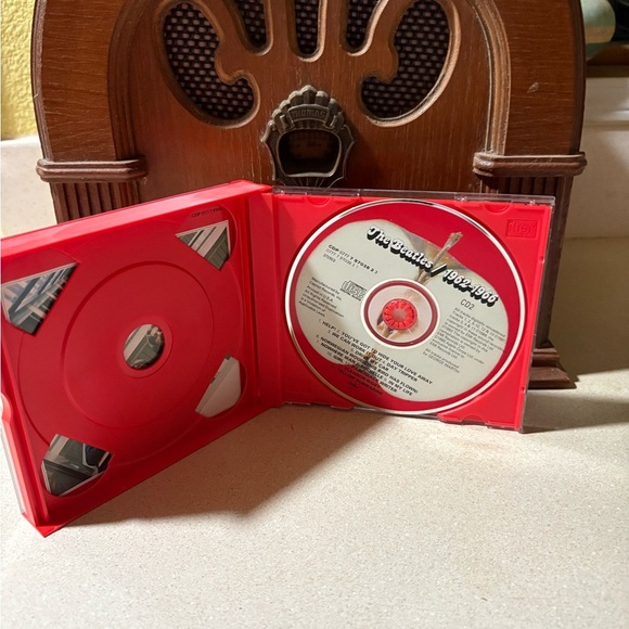 CD Set/2 The Beatles 1962-1966 Red and 1967-1970 Blue 1993 Release 4 CDs - Picture 9 of 9